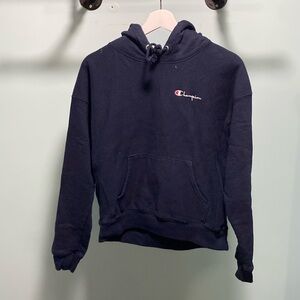 Lightly worn with no stains. Size medium